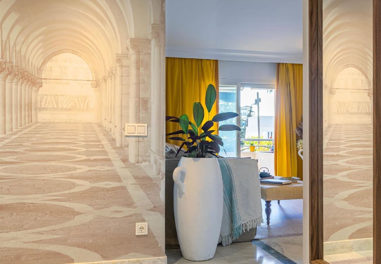 Apartamento en Marbella - Puerto Banús Cozy and Luxe Home