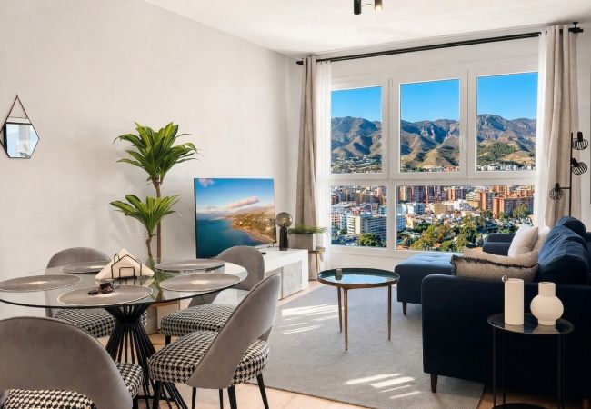 Apartamento en Málaga - Malaga Eye - Pool, gym and parking free