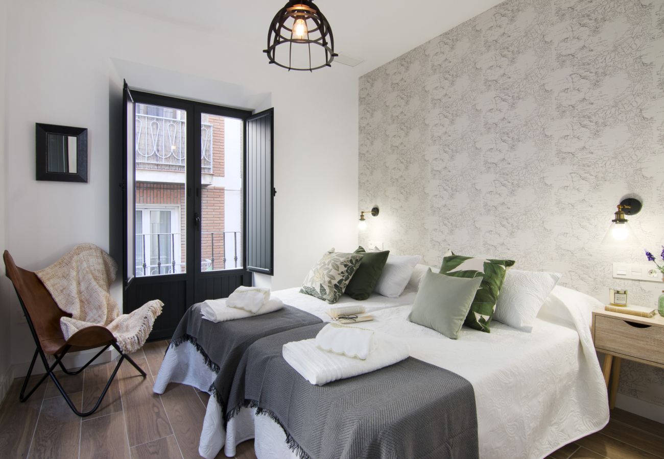 Apartment in Granada - Central Ethnic Style Apartment 