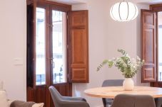 Apartment in Granada - ChezmoiHomes Corral del Carbón