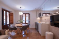 Apartment in Granada - ChezmoiHomes Corral del Carbón